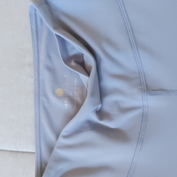 Yogalicious Light Blue Leggings - Picture 4 of 5